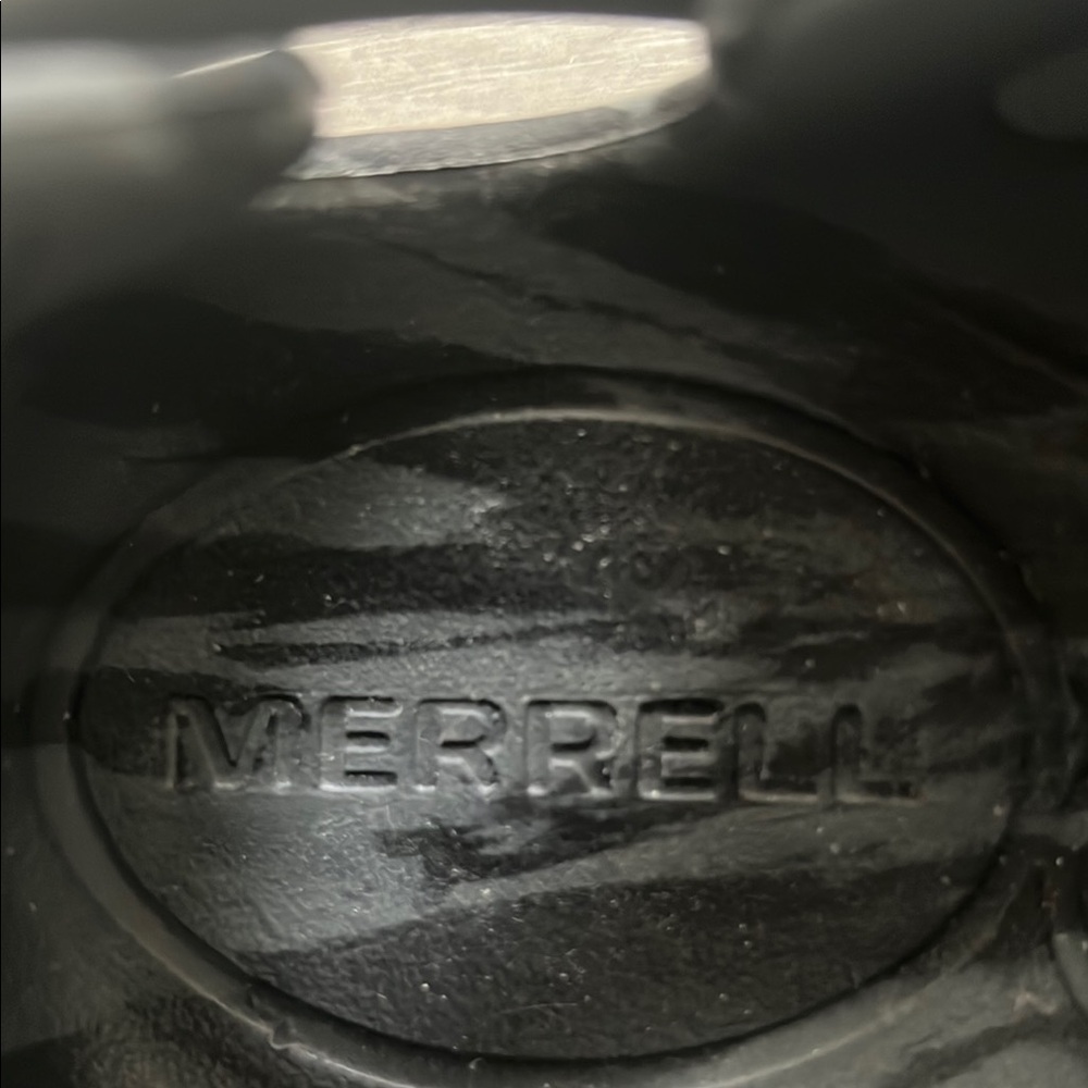 Merrell Black Slip-On Clogs - Picture 2 of 7